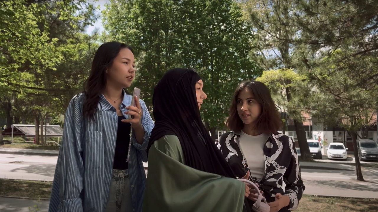 Kampüs Röportajları (Fatima, Diana, Shynar)